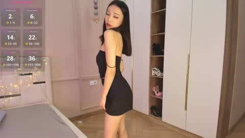 Lauma online show from April 24, 2:25 am