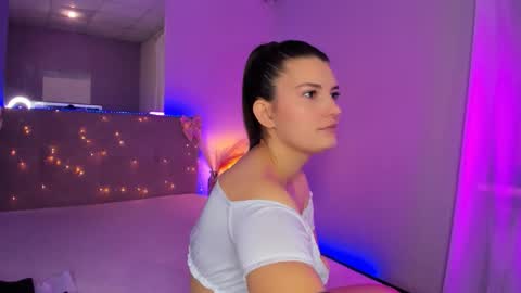 Laura online show from March 29, 6:23 am