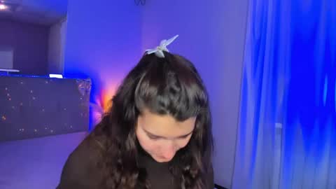 Laura online show from April 28, 5:11 am