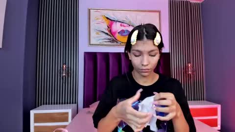 Laura online show from March 12, 12:47 pm