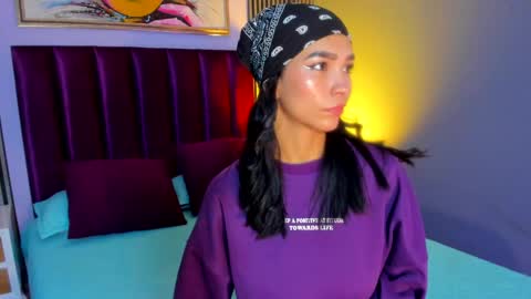 Laura online show from April 17, 12:51 pm