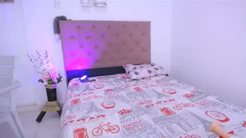 LAURA online show from September 10, 4:51 pm