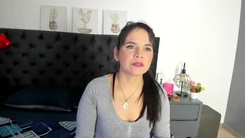 laura hotties online show from February 26, 4:39 pm