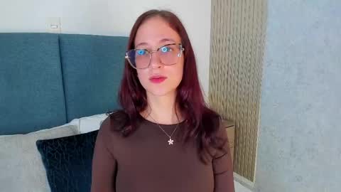 LauraIvy online show from April 23, 1:46 pm