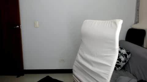 Laura online show from April 21, 12:47 am