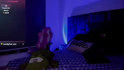 Laura Rose online show from March 11, 5:24 am