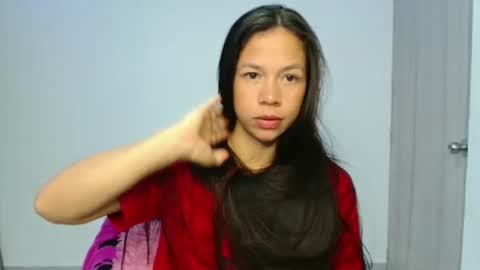 lauracb          online show from April 28, 2:32 pm