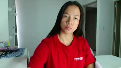 lauracb          online show from March 24, 3:17 pm