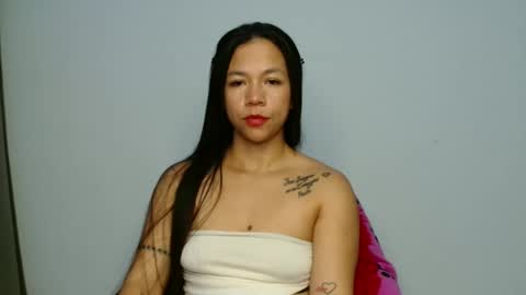 lauracb          online show from April 11, 7:45 am