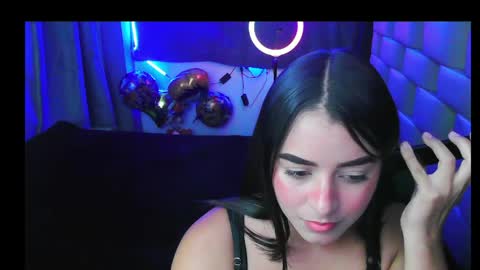 lauradiorsx__x online show from April 24, 9:28 pm