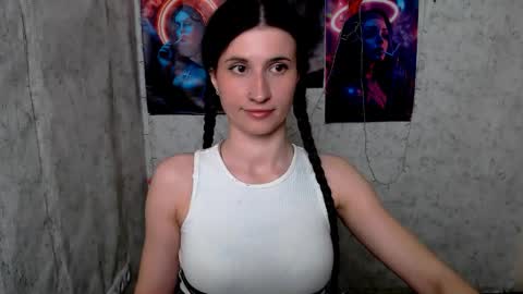 Laura online show from April 11, 7:36 am