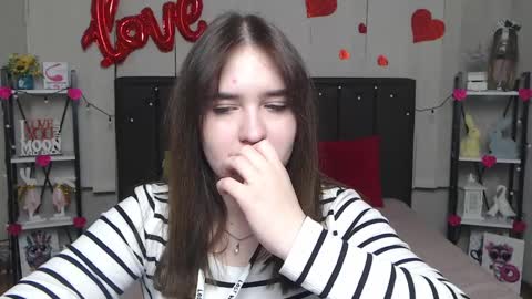 Snapshot of laurahlot chatting on March 8, 4:48 pm LauraHlot online show from March 8, 4:48 pm
