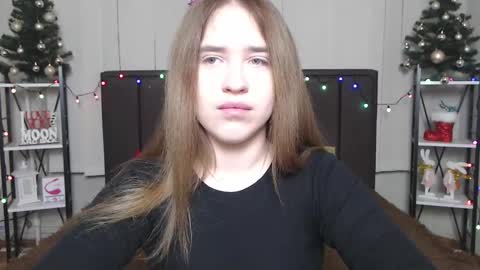 Snapshot of laurahlot chatting on December 24, 7:00 pm LauraHlot online show from December 24, 7:00 pm