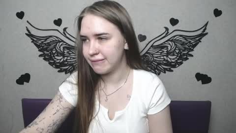 LauraHlot online show from April 26, 5:43 pm