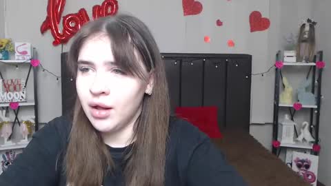 Snapshot of laurahlot chatting on February 17, 6:39 pm LauraHlot online show from February 17, 6:39 pm