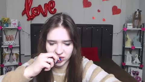 Snapshot of laurahlot chatting on February 16, 6:21 pm LauraHlot online show from February 16, 6:21 pm