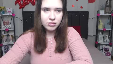 Snapshot of laurahlot chatting on March 3, 6:53 pm LauraHlot online show from March 3, 6:53 pm