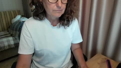 Lauraoven1 online show from July 22, 3:57 pm