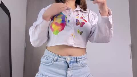 Laura online show from November 26, 9:27 pm