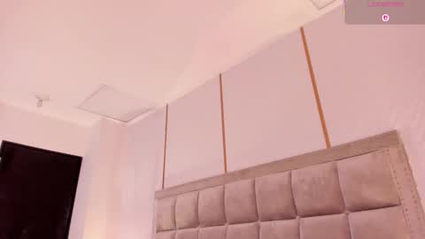    online show from November 11, 4:19 am