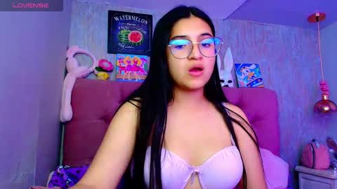 Laurene online show from January 8, 2:04 am