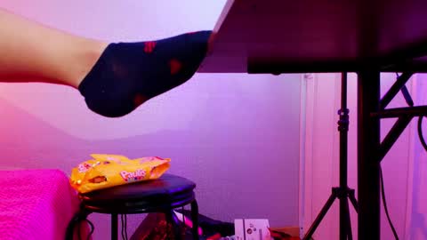 Laurene online show from February 20, 4:55 am