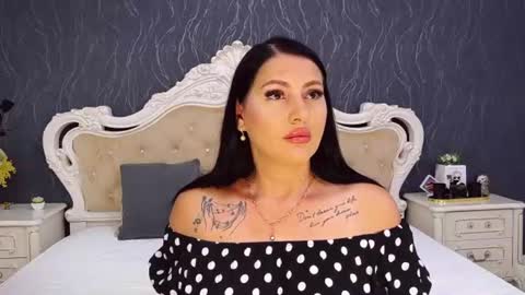 Laura online show from June 25, 12:29 pm