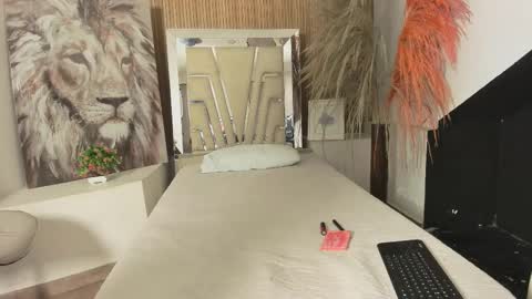 Lauren  online show from January 15, 4:13 pm