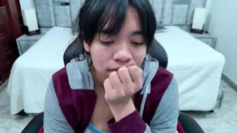 laurent online show from March 13, 4:25 am