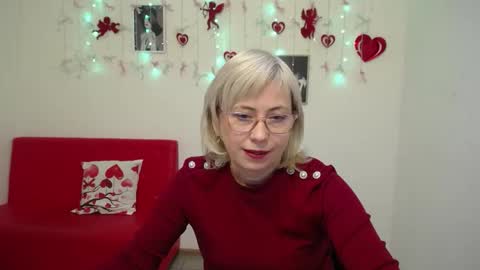 Lauren online show from February 3, 6:33 am