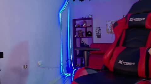 Snapshot of lauri_greeneyes1 chatting on October 1, 2:49 am ANA LAURA online show from October 1, 2:49 am