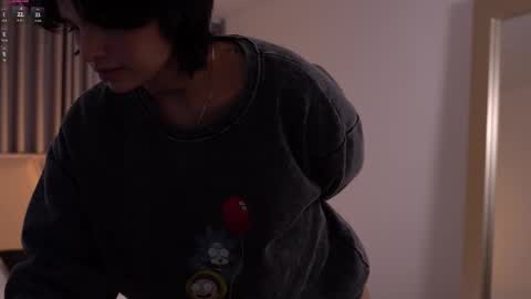 Snapshot of laurita_4 chatting on October 10, 10:36 pm laurita_4 online show from October 10, 10:36 pm