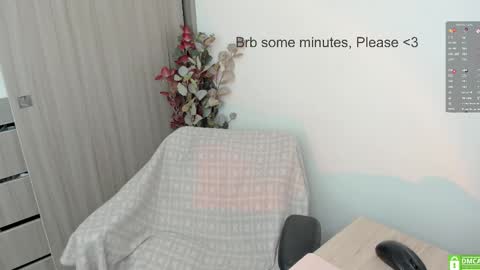 Lauryn online show from February 28, 9:14 pm