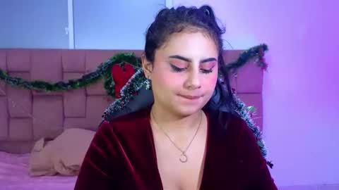  LaurynJeffers  online show from November 22, 10:07 am