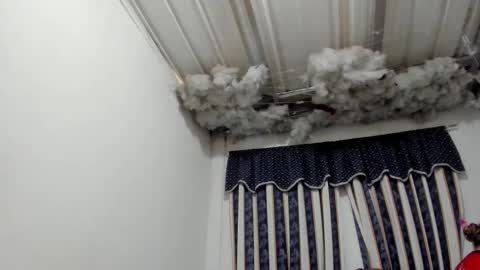 Lauu G online show from April 22, 12:24 pm