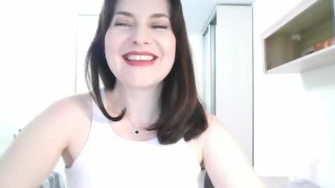 Snapshot of lavender_victoria chatting on February 24, 6:47 pm Diana online show from February 24, 6:47 pm