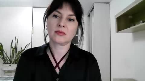 Snapshot of lavender_victoria chatting on September 18, 7:45 pm Diana online show from September 18, 7:45 pm