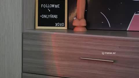 Mara online show from October 27, 12:39 am