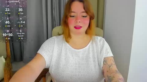 laylaah online show from April 26, 11:46 pm