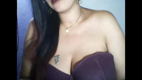 layanah12 online show from April 14, 4:07 pm