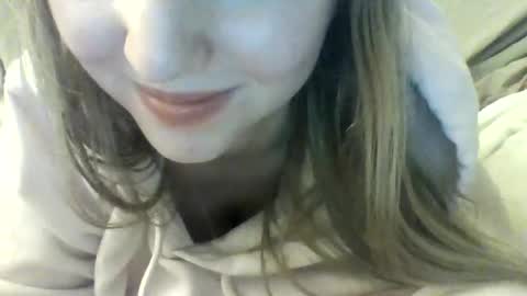 Snapshot of layannalea chatting on February 7, 4:27 am layannalea online show from February 7, 4:27 am