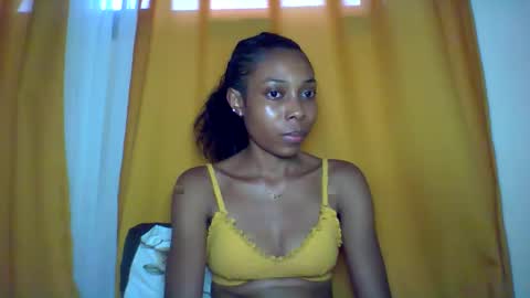 layannek online show from December 3, 12:07 pm