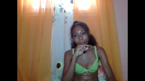 layannek online show from April 25, 1:14 pm