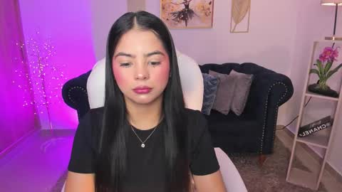 Layla Breezee online show from January 18, 12:23 pm