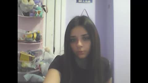 Snapshot of laylakutiex chatting on October 1, 12:15 am Layla online show from October 1, 12:15 am