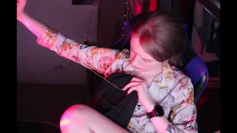 lazy_dazzy online show from April 15, 11:16 pm