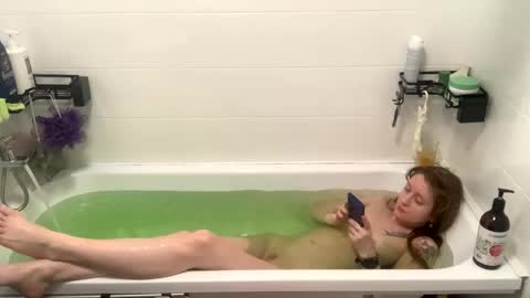 lazy_dazzy online show from October 11, 10:01 pm