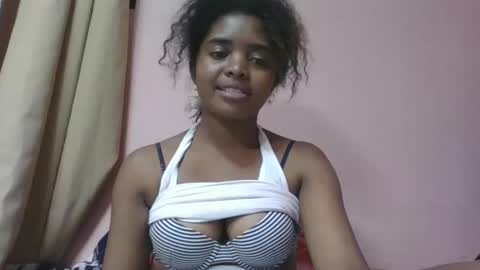 lea96546 online show from April 23, 6:10 pm