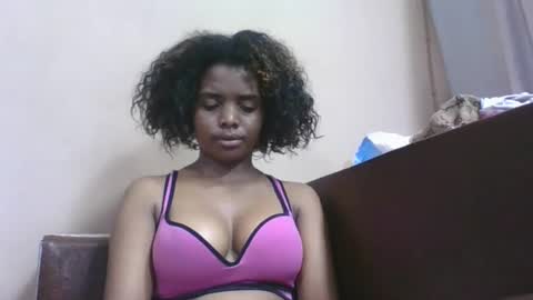 lea96546 online show from March 21, 8:30 am