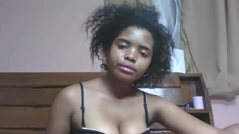 lea96546 online show from April 19, 6:10 pm